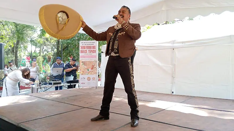 En la Feria del Dulce se realizan recorridos de leyendas
